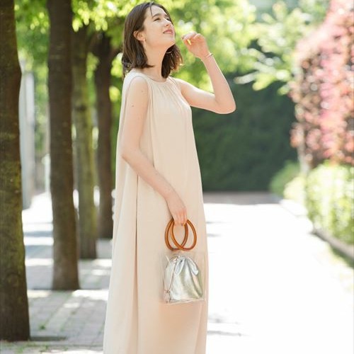 実はスタイルが良く見える 流行りのマキシワンピの着こなし15選 Folk