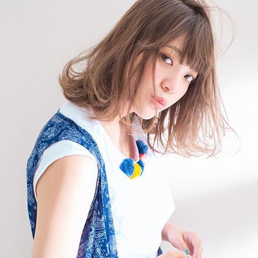 カジュアルでもフェロモンたっぷり 大人の色気が溢れ出すボブスタイル特集 Folk