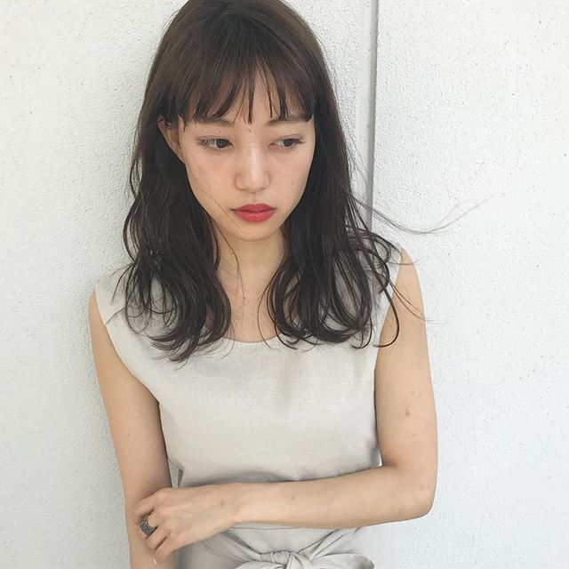 可愛らしさも大人っぽさも手に入る こなれ感のある韓国風ヘアスタイル特集 Folk 可愛らしさも大人っぽさも手に入る こなれ感のある韓国風ヘアスタイル特集 Folk