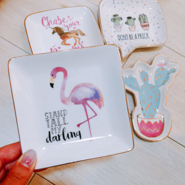 フォルムがかわいい 100均 300均のポップなフラミンゴモチーフをご紹介 Folk