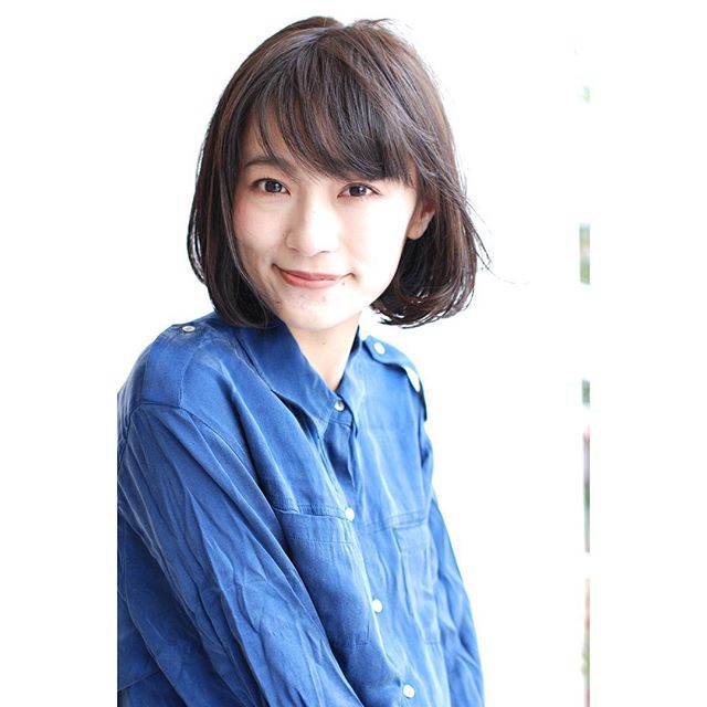 前髪の流し方を変えるだけでイメージチェンジ 印象を変えられる前髪アレンジをご紹介 Folk