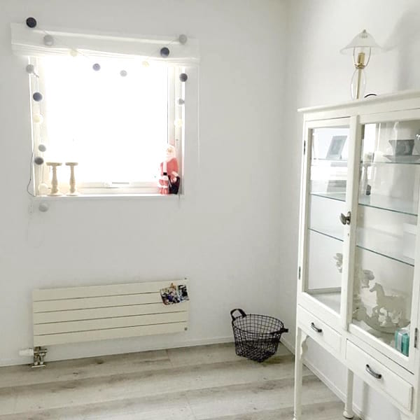 どちらの灯りが好み コットンボールライト キャンドルライトを使ったお部屋をご紹介 Folk