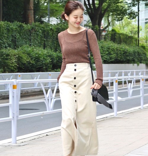 シンプルコーデのコツをご紹介します 大人女性のためのお手本コーデ50選 Folk