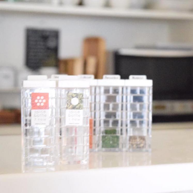 スパイスボトルは100均で 容器を揃えて快適に料理を楽しもう Folk