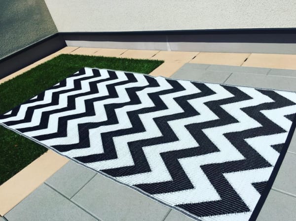 しまむらのラグ マットがおしゃれ 円形や無地など豊富なデザインをご紹介 Folk