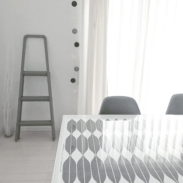 どちらの灯りが好み コットンボールライト キャンドルライトを使ったお部屋をご紹介 Folk