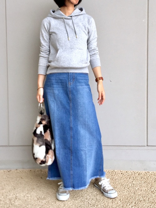 Gu スウェット パーカーで大人カジュアル 秋のデイリーコーデ選 Folk