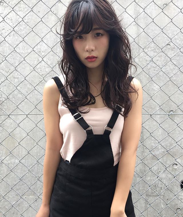 前髪カールロングヘア