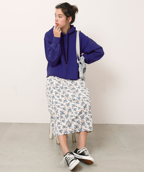 花柄スカート