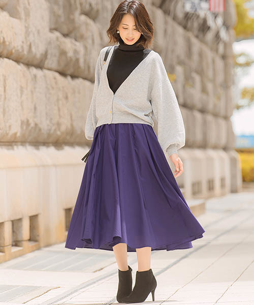タックロングフレアスカート