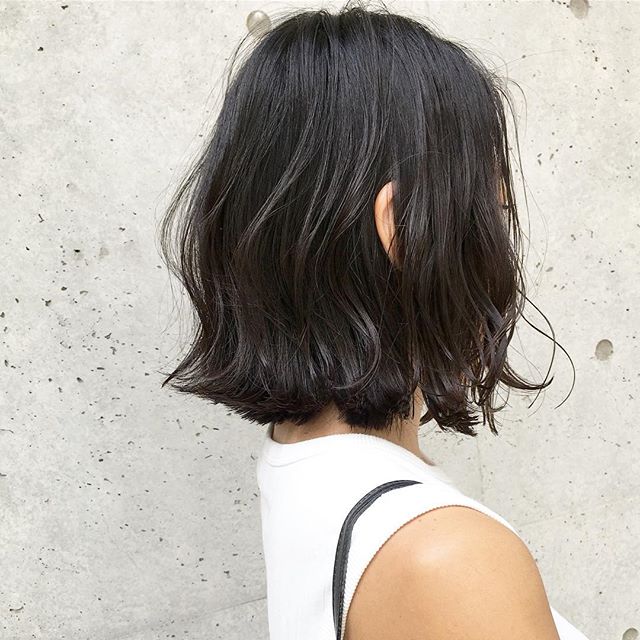 外国人風ヘアカラーの人気が止まらない 色別アッシュ系カラー分析ヘアカタログ Folk