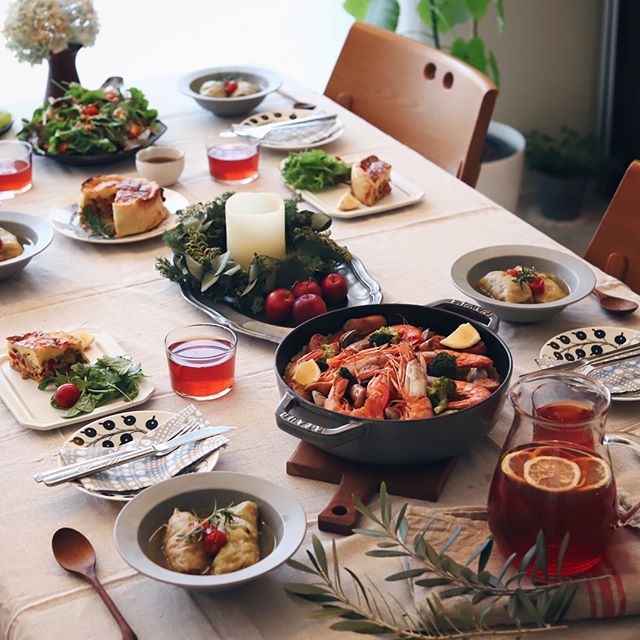 おしゃれで華やかな食卓風景５