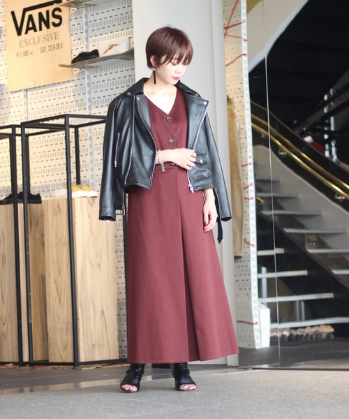⑰秋色ワンピでシックな装いに