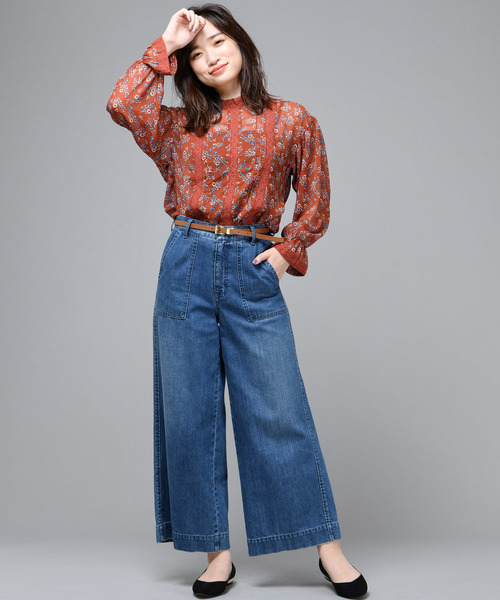 シフォン花柄レース切替ハイネックブラウス