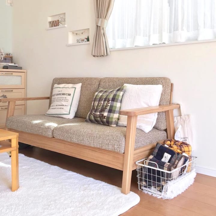 リラックスタイムのお供 ブランケットのあるインテリア 収納をご紹介 Folk