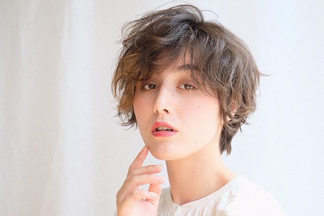 ショートボブでイメージチェンジ おすすめのヘアスタイルをご紹介 Folk