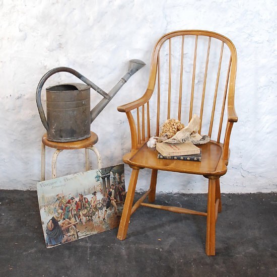 椅子をお部屋に インテリアアイテムとして使うおしゃれチェアの活用法をご紹介 Folk