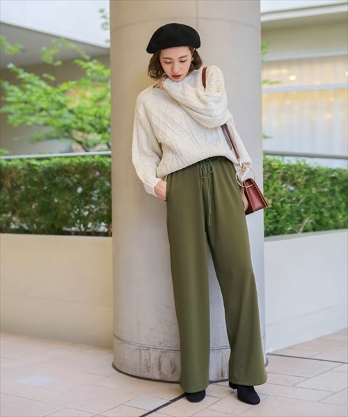 ハイウエストレースアップデザインストレッチテーパードパンツ