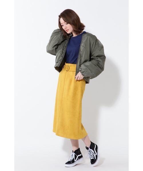 ベルト付タイトスカート