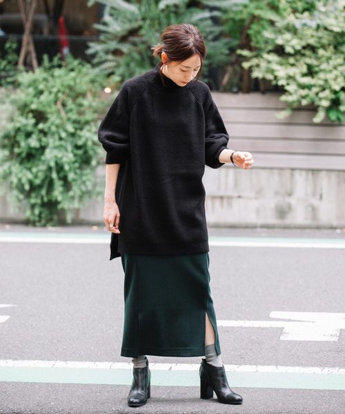 セミタイトロングスカート