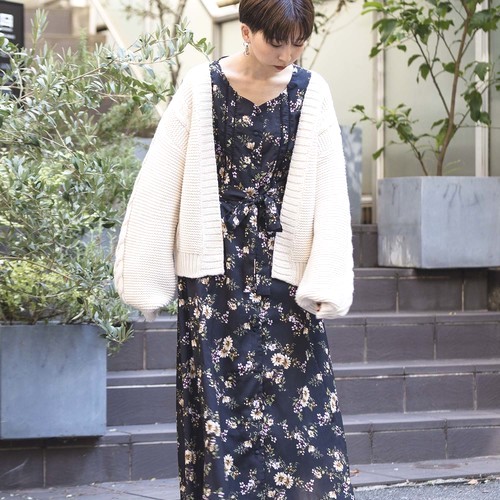 花柄ワンピを大人っぽく着こなそう 好バランスな今っぽ冬コーデ Folk