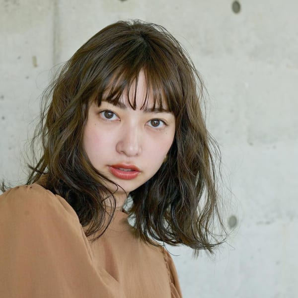 ミディアム・セミロング×シースルーバング♡大人に似合うおすすめスタイル特集！８