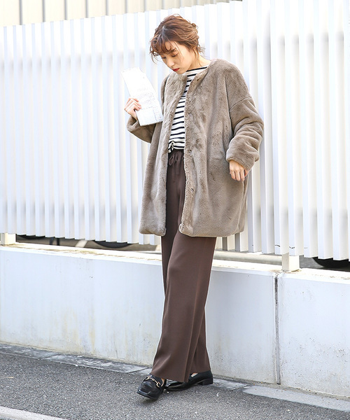 ふわふわノーカラーフェイクファーコートロング丈コート