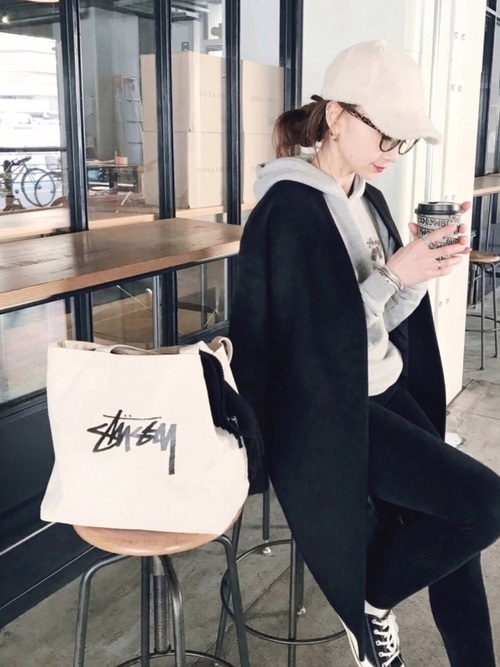 モノトーンコーデ50選 いつもの着こなしを格上げするポイントをご紹介 Folk