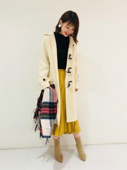 ブラッシュサテンプリーツスカート