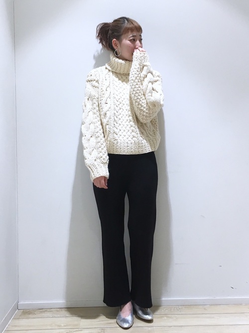 リブニットパンツ