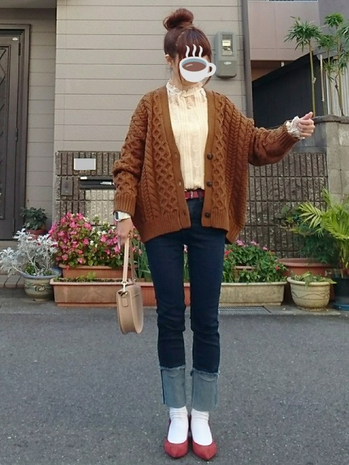 赤に合う色の組み合わせって カラーコーデで秋冬ファッションを楽しもう Folk