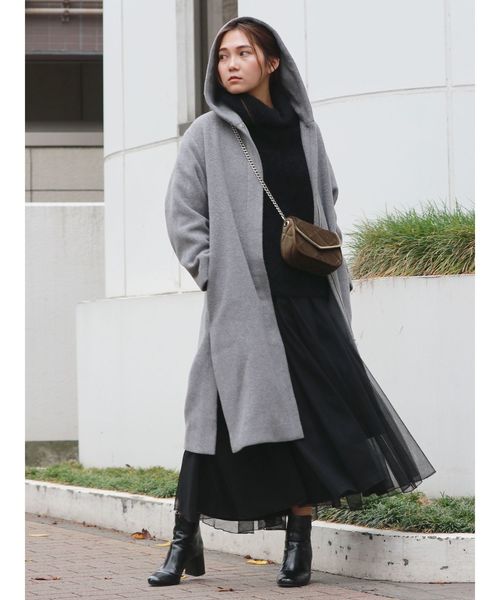 フーデットロングコート3