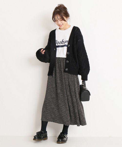黒トップス7