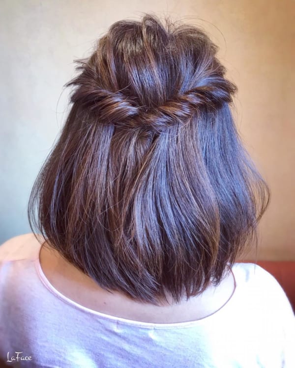 短くても可愛いボブでもできるまとめ髪 簡単アレンジをご紹介 Folk