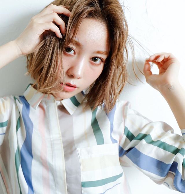 ナチュラルヘアスタイル　ボブ３