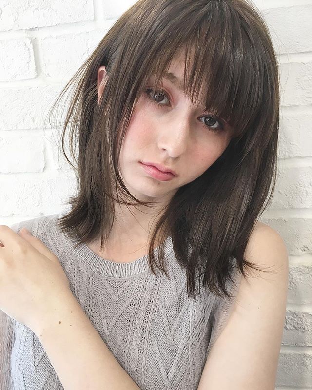 大人女子　ヘアスタイル　ナチュラル２