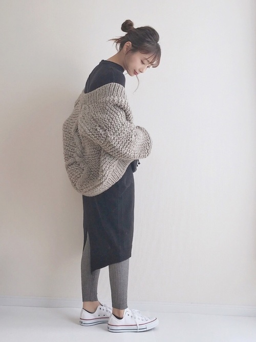 バックスリットニットロングワンピース
