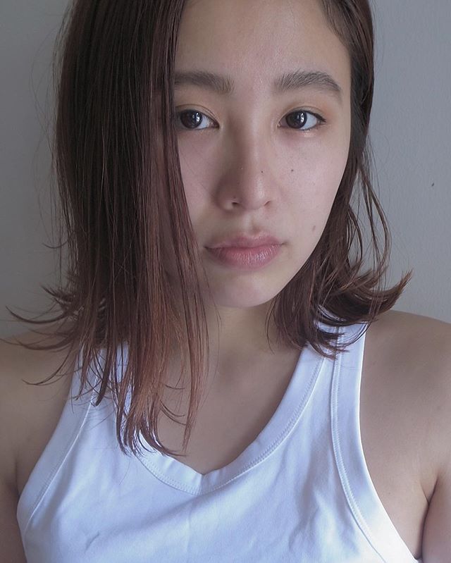 セクシーから個性派まで 大人可愛い ロブヘアスタイル 特集 Folk セクシーから個性派まで 大人可愛い ロブヘアスタイル 特集 Folk