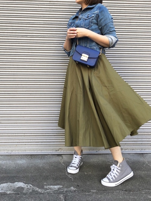 春の羽織りに ユニクロ のデニムジャケットを使って大人女子コーデを作ろう Folk