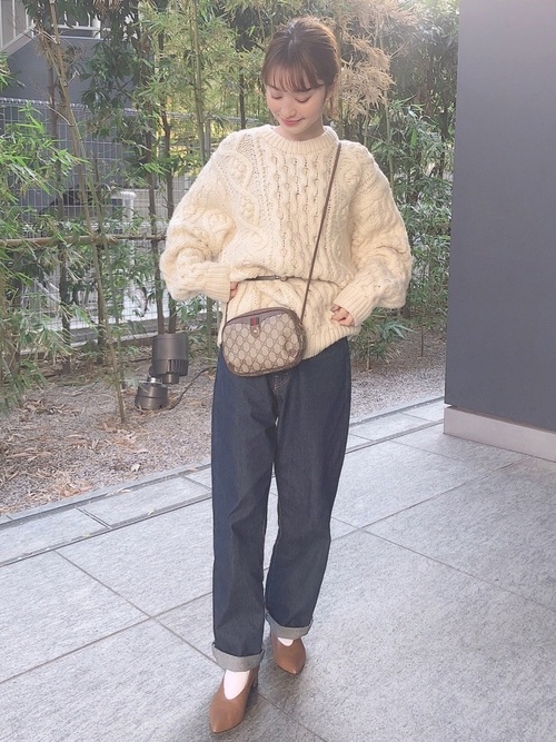 Vカットレザーシューティー