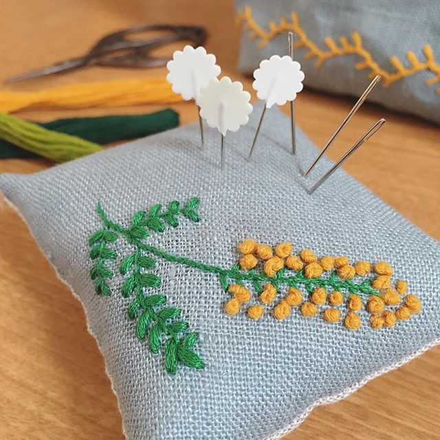 DIY・リメイク　針山　ピンクッション　刺繍
