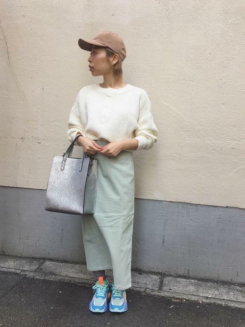 コーデュロイタイトスカート