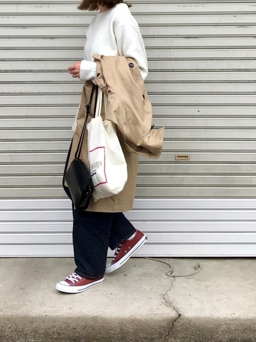 19春夏 赤スニーカーコーデ特集 おしゃれ女子の着こなし術を真似しよう Folk