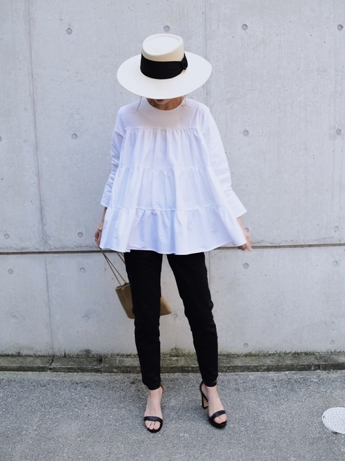 白に合う色をカラー別でご紹介♪組み合わせ方で印象が変わるおしゃれな 