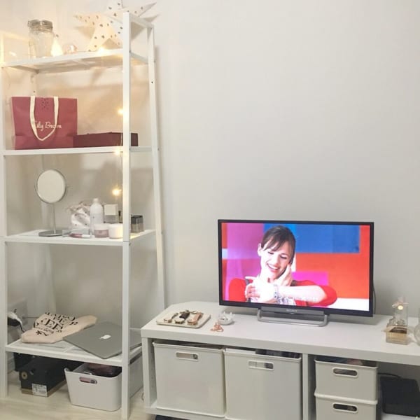 一人暮らし　ガーリー　ホワイトインテリア　IKEA　ディスプレイラック