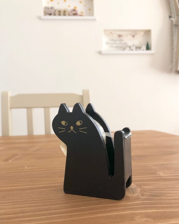 ネコのテープカッター（ミカヅキモモコ）