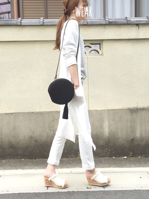 白カーディガンコーデ45選！レフ板効果で肌をパッと明るく若々しく 