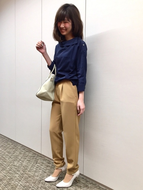 気温24度に最適な大人女子の服装 アイテム選びに悩む時期の参考になるコーデ Folk