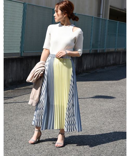 4カラー切り替えストライププリーツロングスカート