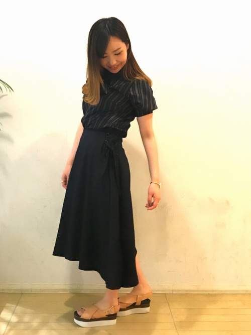 リネンライクレースアップスカート